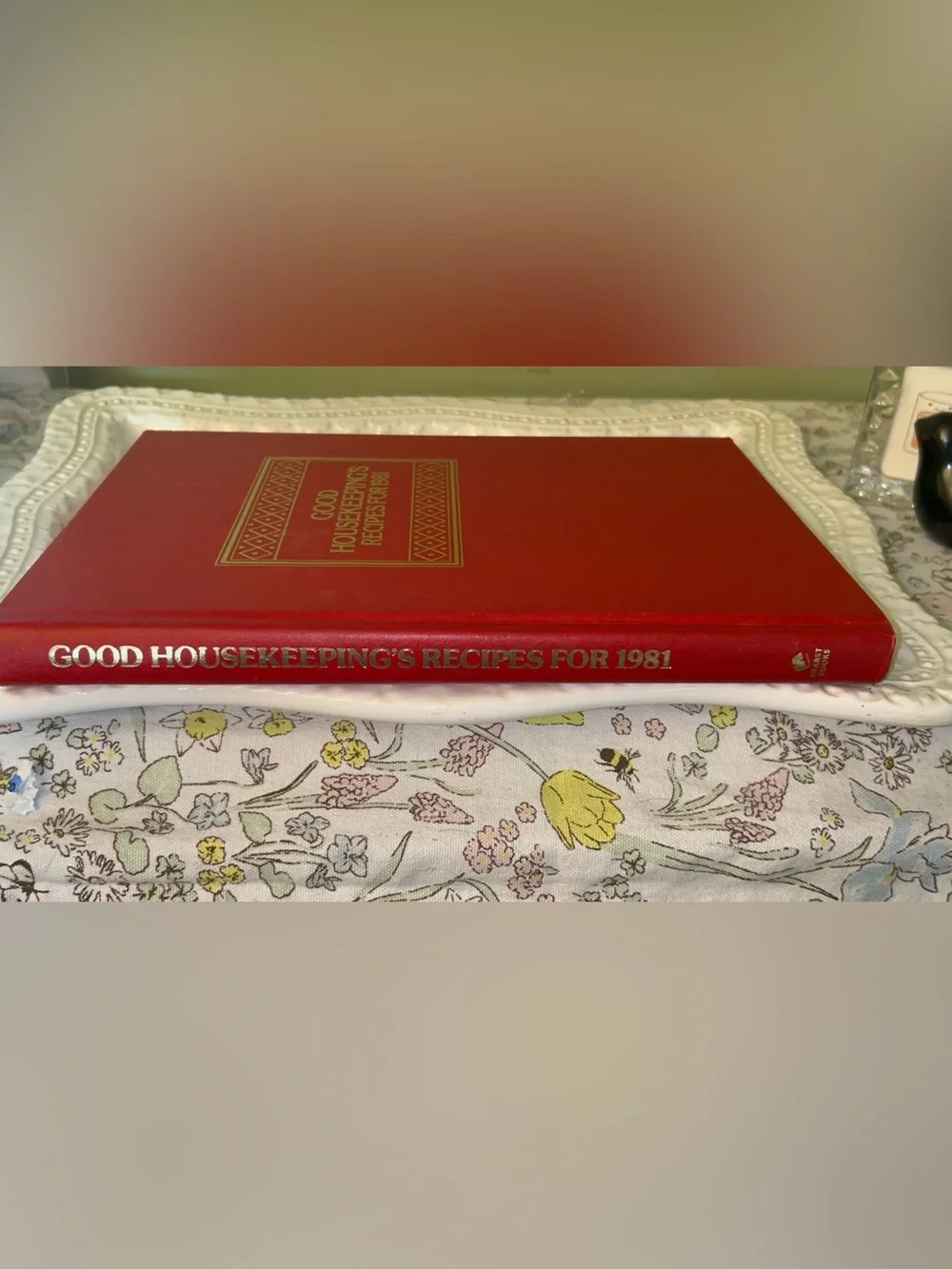 Good Housekeeping's Recipes for 1981 - Red Hardcover Cookbook